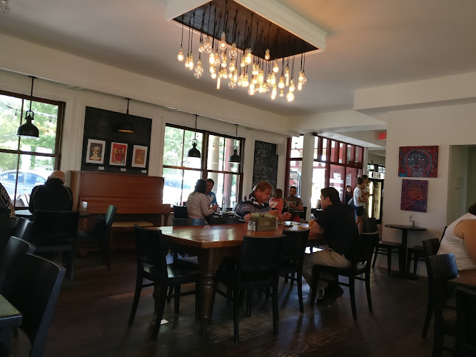 Alice’s Village Cafe