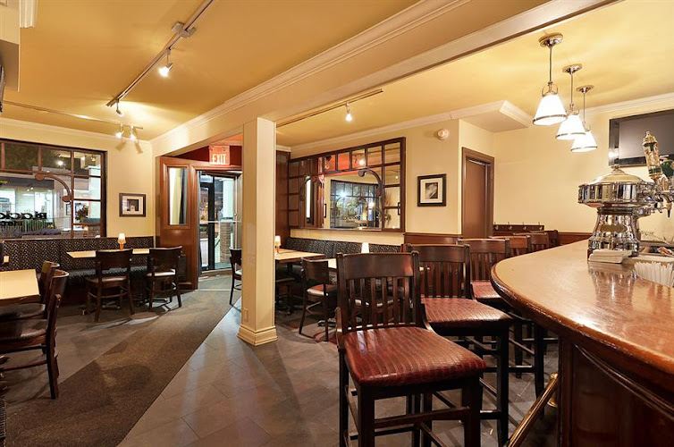 Black Dog Bistro