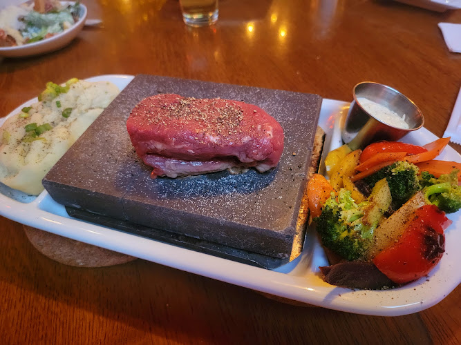 Crazy Horse Stonegrill Steakhouse & Saloon