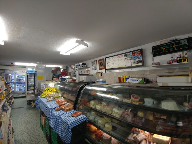 Di Rienzo’s Grocery