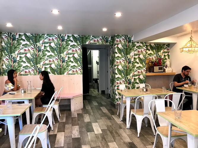 DreamLand Cafe