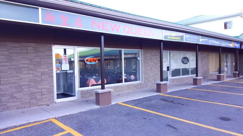 LaPoutine / Louie’s Pizza