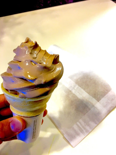 Lois ‘N’ Frima’s Ice Cream