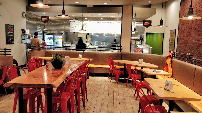 Mucho Burrito – Ottawa