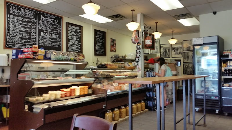 Pesto’s Deli & Italian Specialties