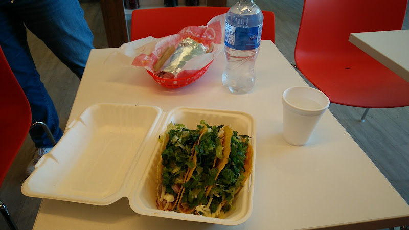 Quesada Burritos & Tacos – Stittsville