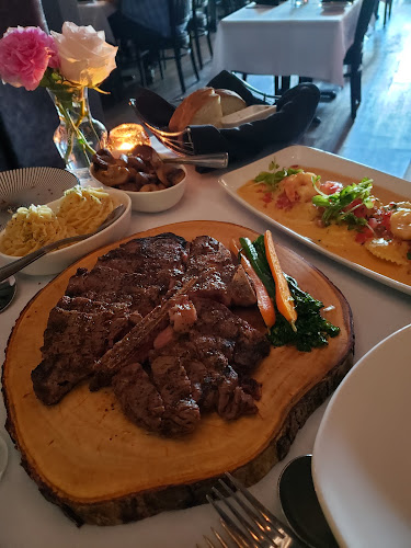 Rosebowl Steak & Seafood