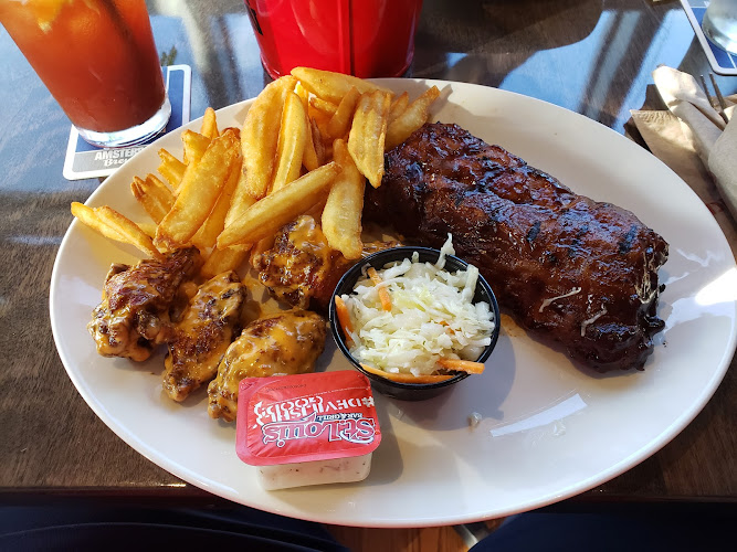 St. Louis Bar & Grill – Kanata
