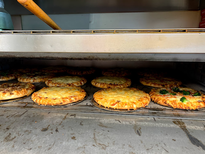 Willy’s pizza Stittsville