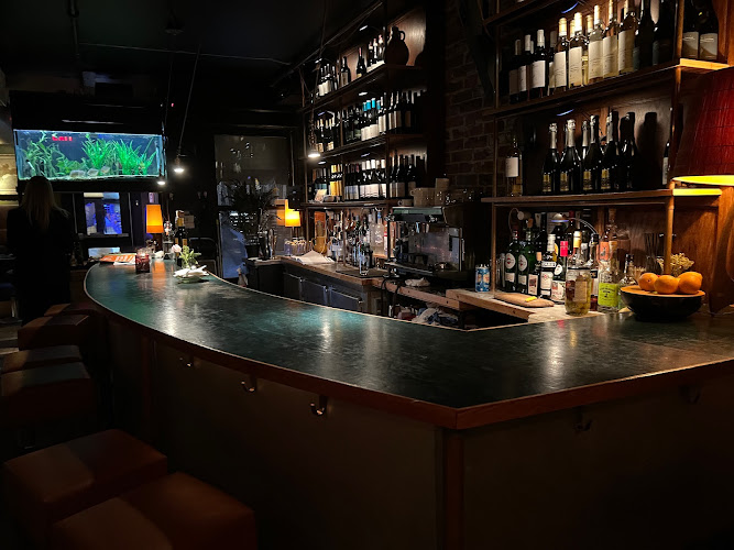 107 Fourth Avenue Wine Bar & Café