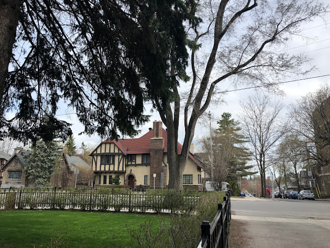 Ambassador Bed & Breakfast