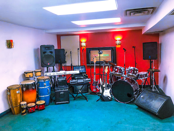 Black Starliner Studios