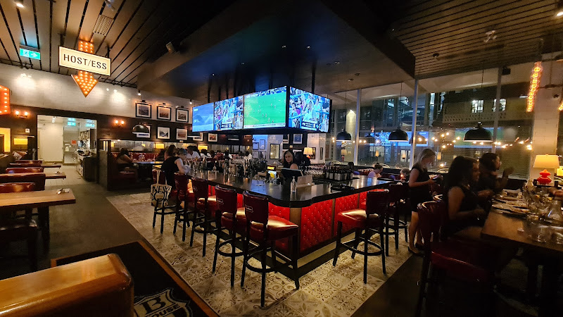 Browns Socialhouse Centretown