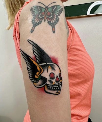 Calle Juan Tattoo Shop