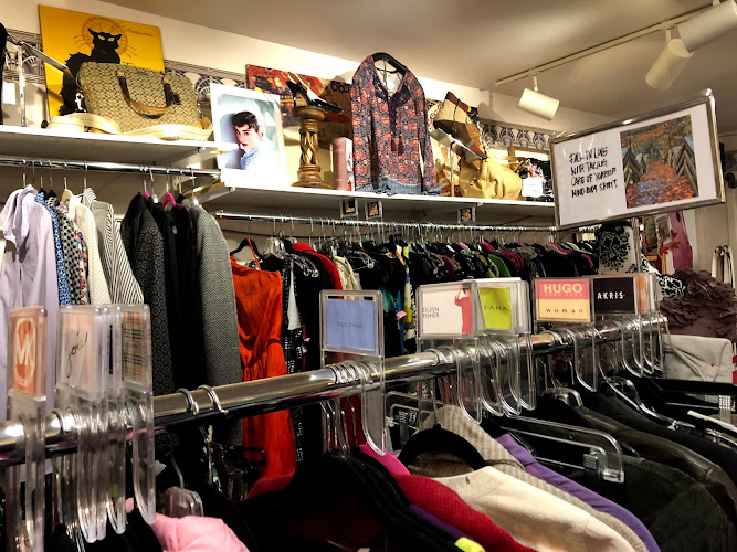Clothes Encounters Of A Second Time designer consignment store