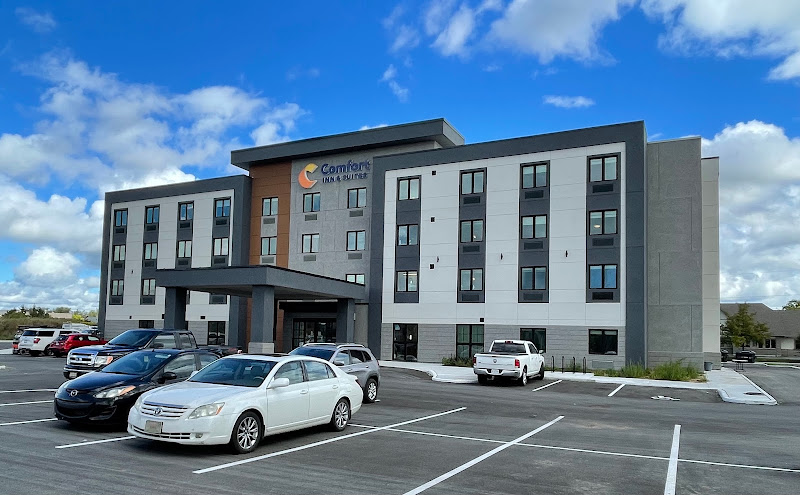 Comfort Inn & Suites