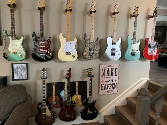 Gray’s Custom Guitar Shop