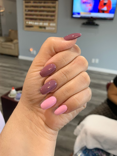 Hennessy Nails & Spa
