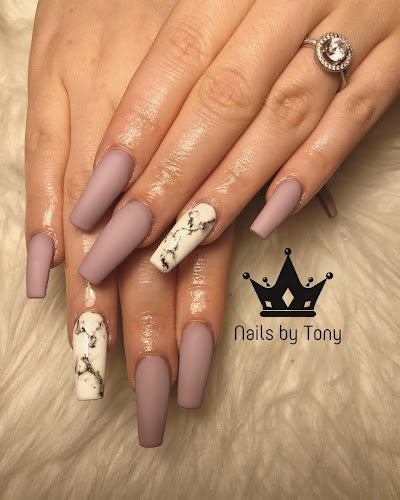 High Class Nails & Spa
