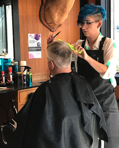 Sky’s Hair Studio