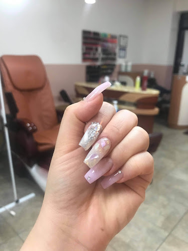 Trending Nails