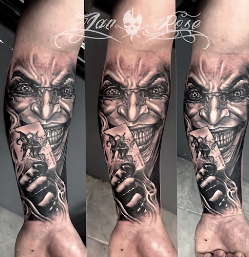 Universal Tattoo & Body Piercing