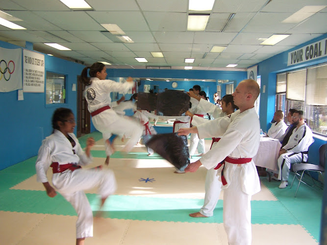 WINNING CIRCLE MARTIAL ARTS & WELLNESS CENTER